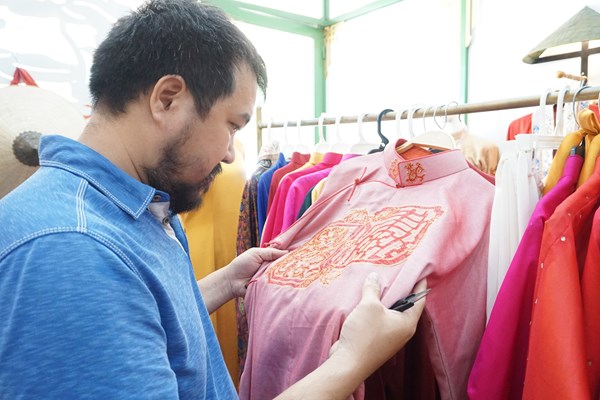Quảng bá áo dài truyền thống tại Liên hoan phim Việt Nam - Anh 4