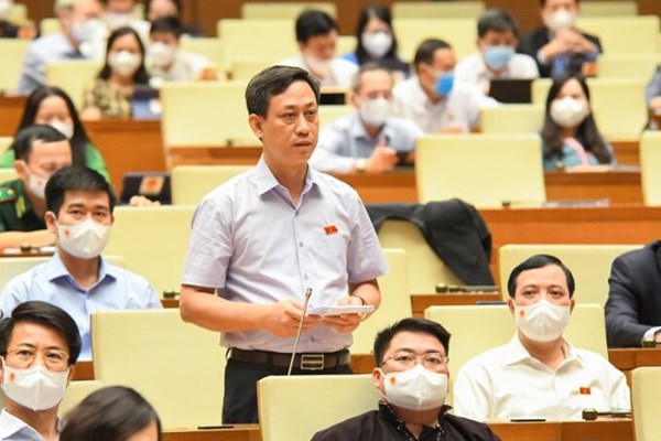 Cần bảo vệ đối tượng có nguy cơ cao, dễ mắc Covid-19 - Anh 1