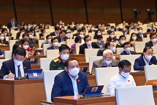 Quốc hội kết thúc hai ngày thảo luận về các vấn đề kinh tế - xã hội - Anh 2