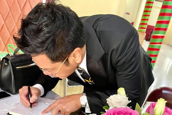 Nghệ sĩ Nhân dân Quốc Hưng ra mắt sách “Đào tạo ca sĩ opera tại Việt Nam” - Anh 2