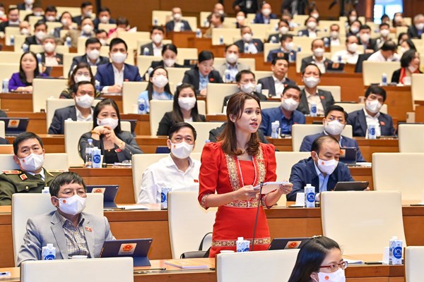 Bộ trưởng Bộ GD&ĐT: Chấm dứt việc dạy học môn Ngữ văn theo mẫu - Anh 2
