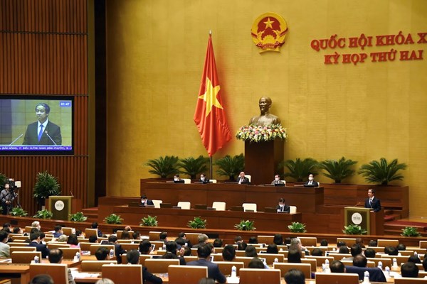 Chất vấn và trả lời chất vấn tại Quốc hội: Đã có kế hoạch đưa học sinh trở lại trường học an toàn - Anh 2