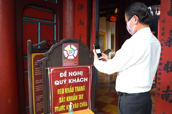 Phố cổ Hội An ngày đầu mở cửa đón khách trở lại - Anh 5