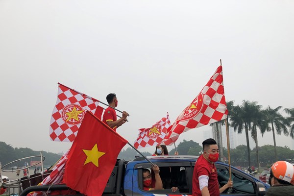 “Chảo lửa” Mỹ Đình rực sắc đỏ trước trận gặp Ả Rập Xê Út - Anh 7