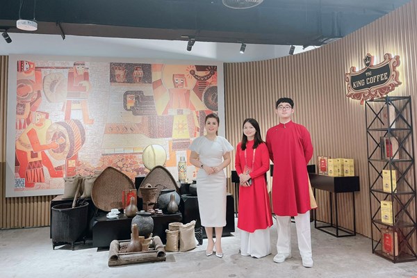Đưa văn hóa cà phê Việt ra thế giới - Anh 1