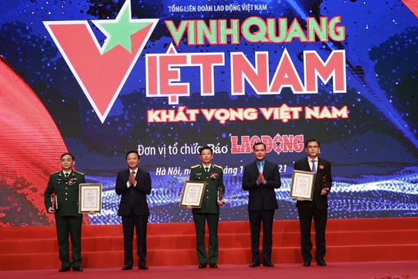 "Vinh quang Việt Nam" 2021 tôn vinh 9 tập thể, cá nhân - ảnh 1