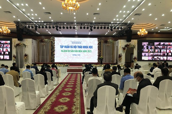 Bảo vệ và phát huy giá trị di sản văn hóa Việt Nam vì mục tiêu phát triển bền vững - Anh 2