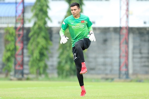 Tuyển Việt Nam bổ sung thêm 1 thủ môn chuẩn bị cho AFF Cup 2020 - Anh 1