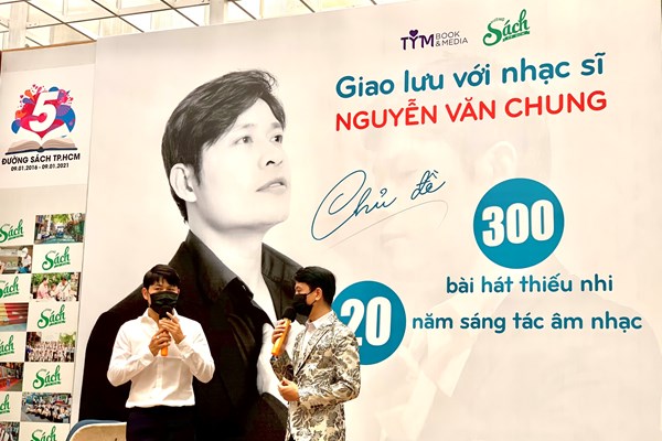 Hai thập kỷ lưu giữ thanh xuân - Anh 1