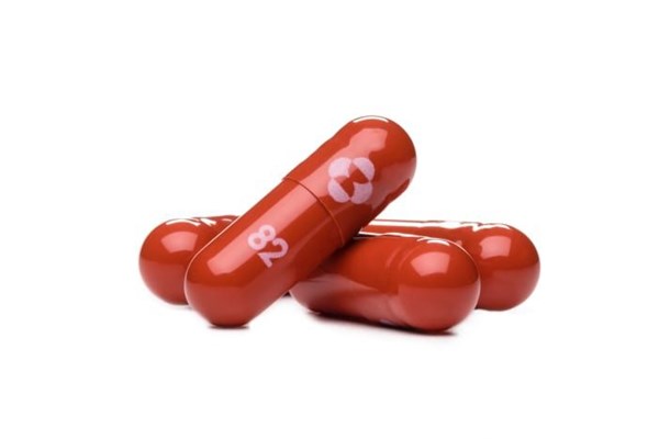 FDA Mỹ: Thuốc uống điều trị Covid-19 của Merck có hiệu quả trong ngăn ngừa nhiễm trùng nghiêm trọng - Anh 1