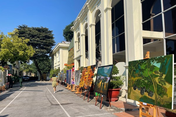 Ấn tượng Trại sáng tác mỹ thuật đề tài Lực lượng vũ trang - Chiến tranh cách mạng - Anh 3