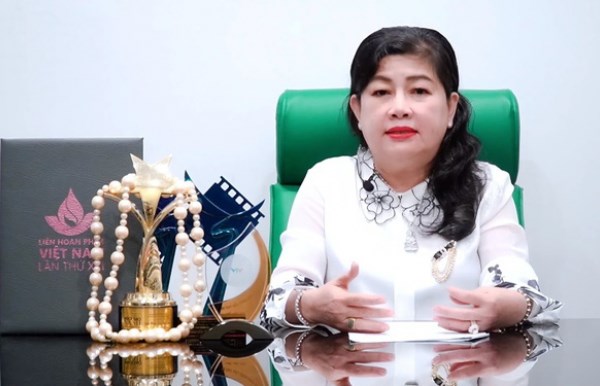 NSX Dung Bình Dương tuyên bố khởi kiện nữ chính phim Mắt biếc: Tình người qua ứng xử - Anh 2
