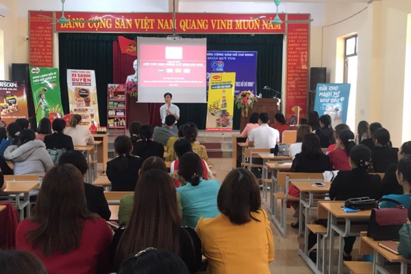 Tọa đàm “Hành trình trao quyền cho phụ nữ: Vẹn tròn cuộc sống - Làm chủ tương lai” - Anh 3