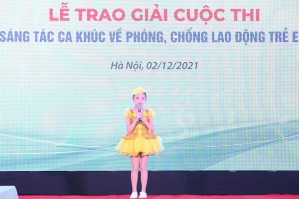 Hai tác phẩm đoạt giải nhất cuộc thi “Sáng tác ca khúc về phòng chống lao động trẻ em” - Anh 2