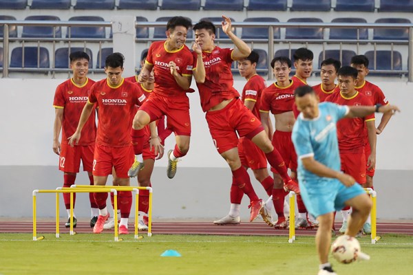 Bắt đầu hành trình mới - Anh 1