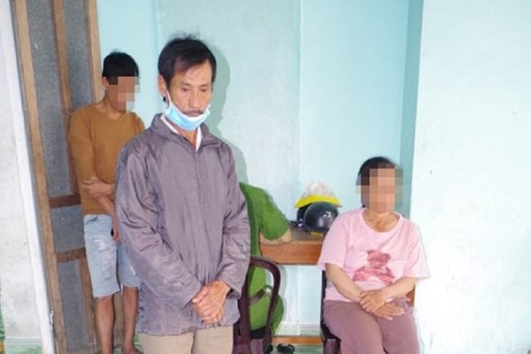 Tìm thầy cúng chữa “căn”, cô gái trẻ bị cưỡng dâm đến mang thai - Anh 1