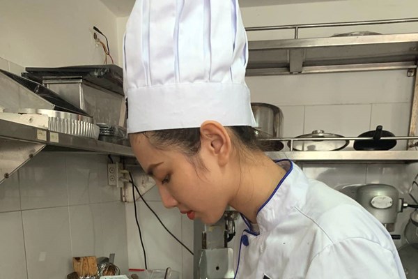 Thùy Tiên có thành tích học tập 3 năm liên tiếp xuất sắc chương trình 100% bằng tiếng Anh - Anh 5