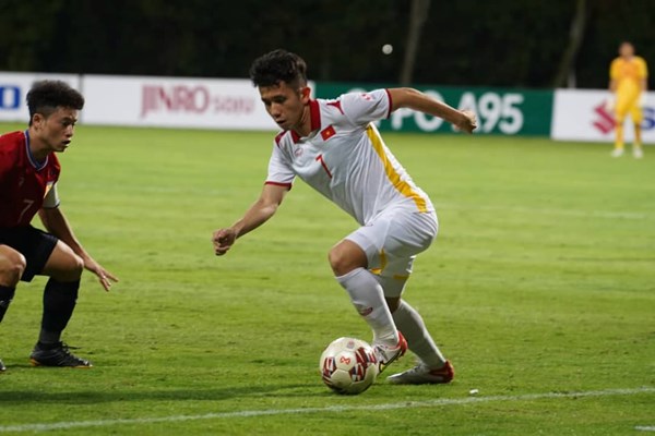 Tuyển Việt Nam thắng nhẹ nhàng tại trận ra quân AFF Cup 2020 - Anh 2