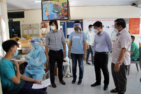 Học sinh đến trường học trực tiếp: Chưa đến 30% phụ huynh đồng ý - Anh 1