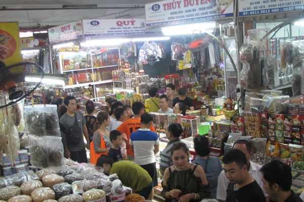 Giảm rác thải nhựa ở chợ Hàn - Anh 1