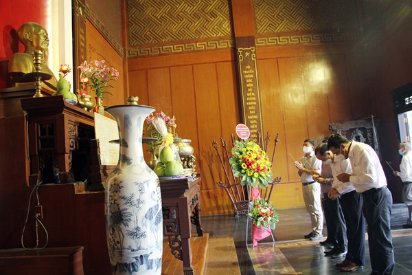 Đảng ủy khối cơ sở Bộ VHTTDL: Tuyên dương điển hình “Dân vận khéo” trong công tác phòng, chống dịch Covid-19 - Anh 1