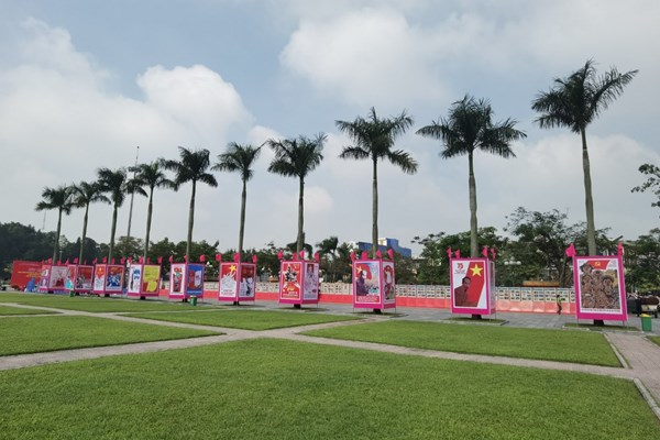 Triển lãm đặc biệt trên quê hương Chủ tịch Hồ Chí Minh - Anh 4