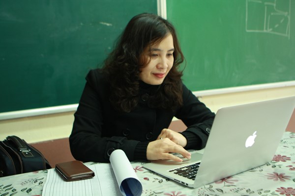 Giáo viên chủ nhiệm thời online - Anh 1