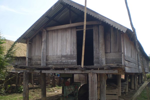 Nhà dài ở buôn làng cổ nhất Tây Nguyên đang dần biến mất - Anh 3