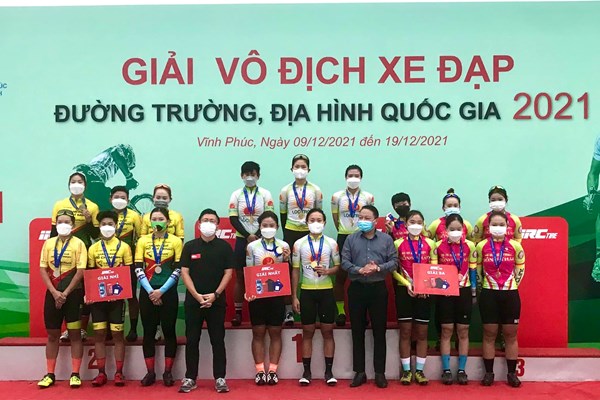 An Giang nhất toàn đoàn Giải xe đạp đường trường VĐQG 2021 - Anh 1