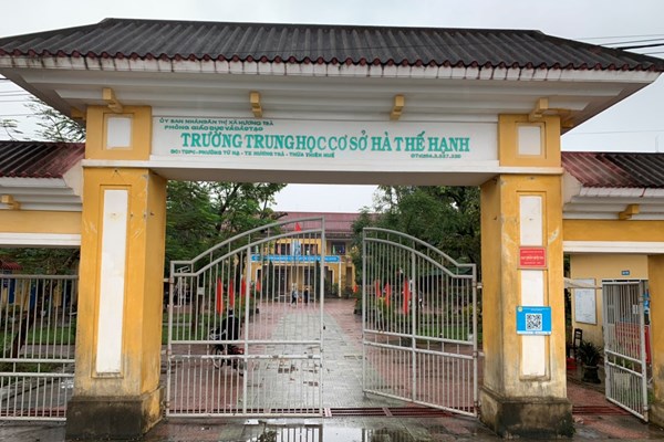 Phụ huynh phản ánh con mình bị tiêm 2 mũi vắc xin trong một buổi, ngành y tế nói không? - Anh 1