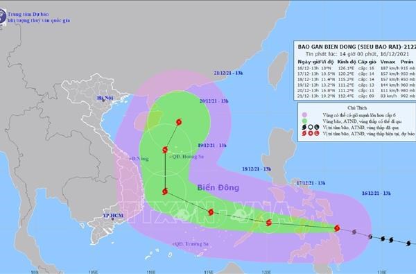 Thủ tướng yêu cầu ứng phó khẩn cấp với siêu bão sắp vào Biển Đông - Anh 1