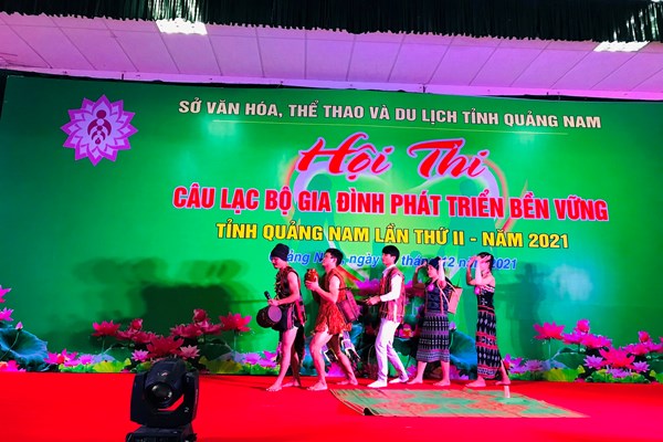 Trao giải Hội thi Gia đình phát triển bền vững Quảng Nam năm 2021 - Anh 3