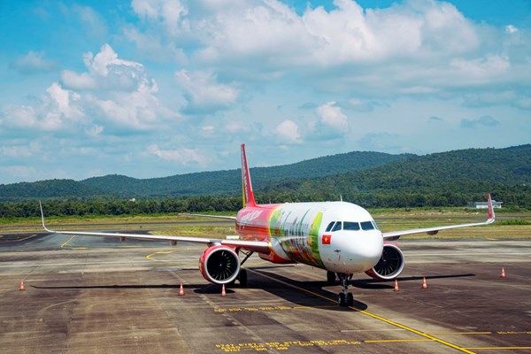 Vietjet tri ân khách hàng với khuyến mãi vé đồng giá 10.000 đồng - Anh 1