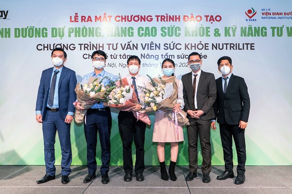Chương trình đào tạo “Dinh dưỡng dự phòng, nâng cao sức khỏe và kỹ năng tư vấn” - Anh 2