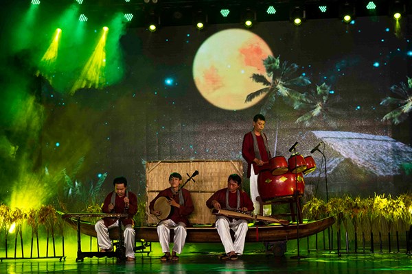 Hội diễn Đàn, Hát dân ca 3 miền năm 2021: Quảng bá, bảo tồn những giá trị tinh hoa qua các làn điệu dân ca - Anh 1