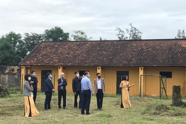 Phòng trưng bày di tích Nhà lao Hội An- “Địa chỉ đỏ” thu hút du khách - Anh 4