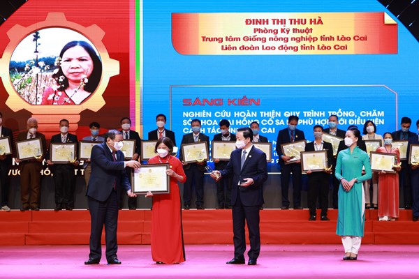 Biểu dương các cá nhân trong chương trình  “75 nghìn sáng kiến vượt khó, phát triển” - Anh 3