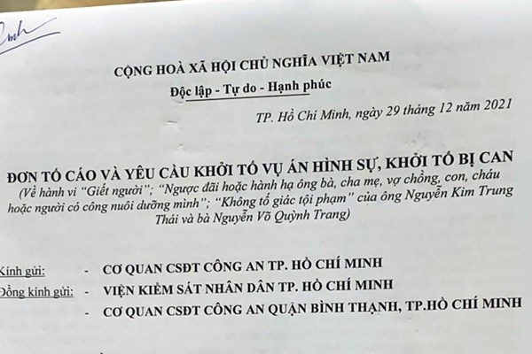 Vụ bé gái 8 tuổi bị bạo hành tử vong:  Mẹ ruột yêu cầu khởi tố hình sự “dì ghẻ” và cha ruột - Anh 1