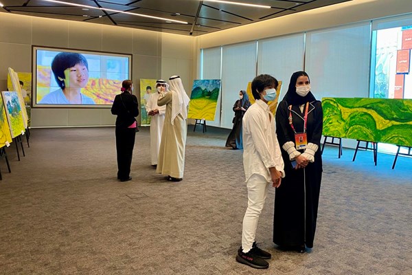 Khai mạc triển lãm tranh ruộng bậc thang Mù Cang Chải của Xèo Chu tại EXPO Dubai - Anh 3