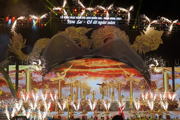 Tổng kết Năm du lịch quốc gia 2021- Hoa Lư, Ninh Bình: Cần đổi mới tư duy phù hợp với xu hướng - Anh 1