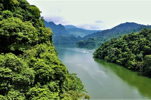 Đoàn khách đầu tiên đến Ba Bể ngày đầu năm 2022 - Anh 4