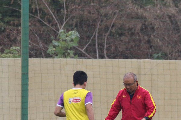 Các cầu thủ Việt Nam hứng khởi trong buổi tập của ngày đầu năm mới 2022 - Anh 6