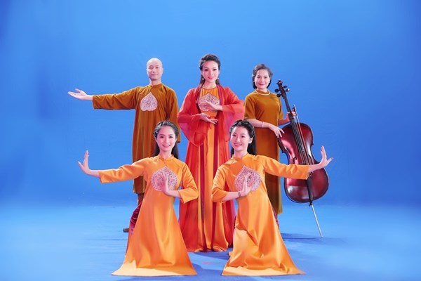 Ca sĩ Tân Nhàn:  MV 