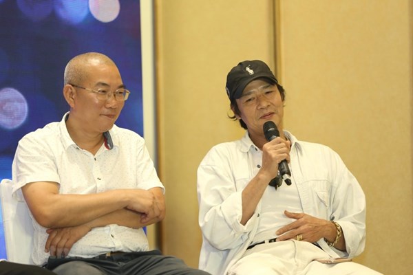 Đạo diễn Danh Dũng: 