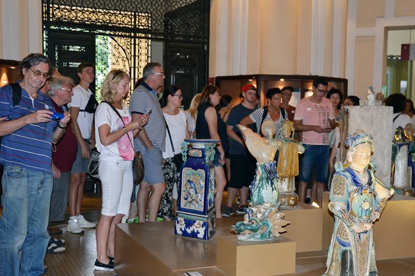 Thêm hai địa phương được thí điểm đón khách du lịch quốc tế trở lại - Anh 2