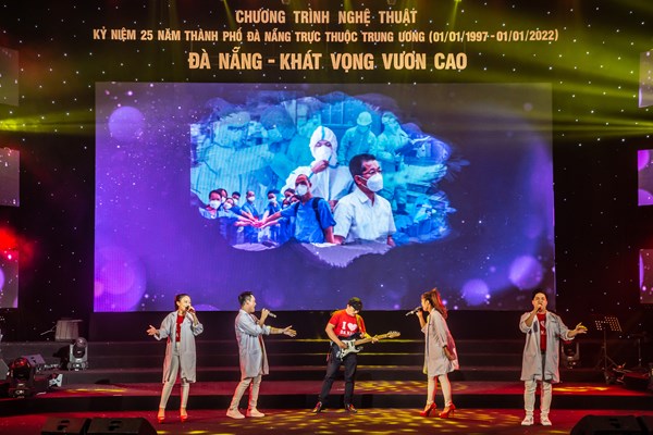 Đào tạo nguồn nhân lực tâm huyết, chất lượng ngành văn hóa - Anh 1