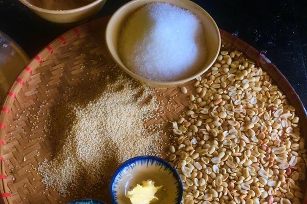 Kẹo lạc giòn tan cho ngày Tết sum vầy - Anh 2