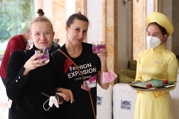 Để khôi phục nguồn nhân lực du lịch - Anh 1