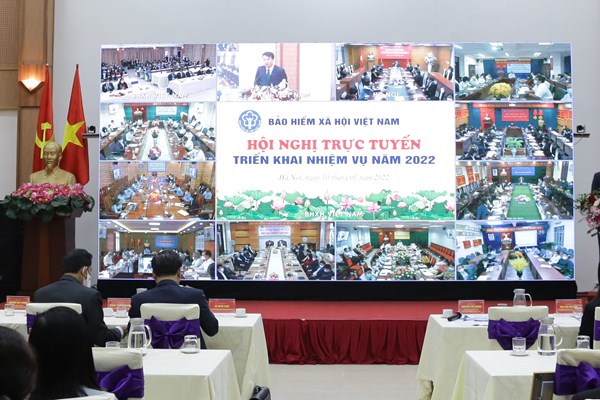 Phó Thủ tướng đề nghị ngành BHXH Việt Nam phải thực hiện nhiều nhóm giải pháp trong năm 2022 - Anh 2