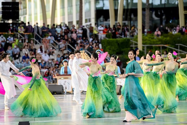 "Dòng chảy bất tận" góp phần phát triển văn hóa đối ngoại của Việt Nam ra thế giới - ảnh 3